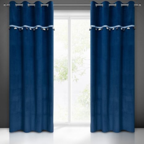 431370_uzasny-modry-zaves-car-s-autickami 431370_uzasny-modry-zaves-car-s-autickami